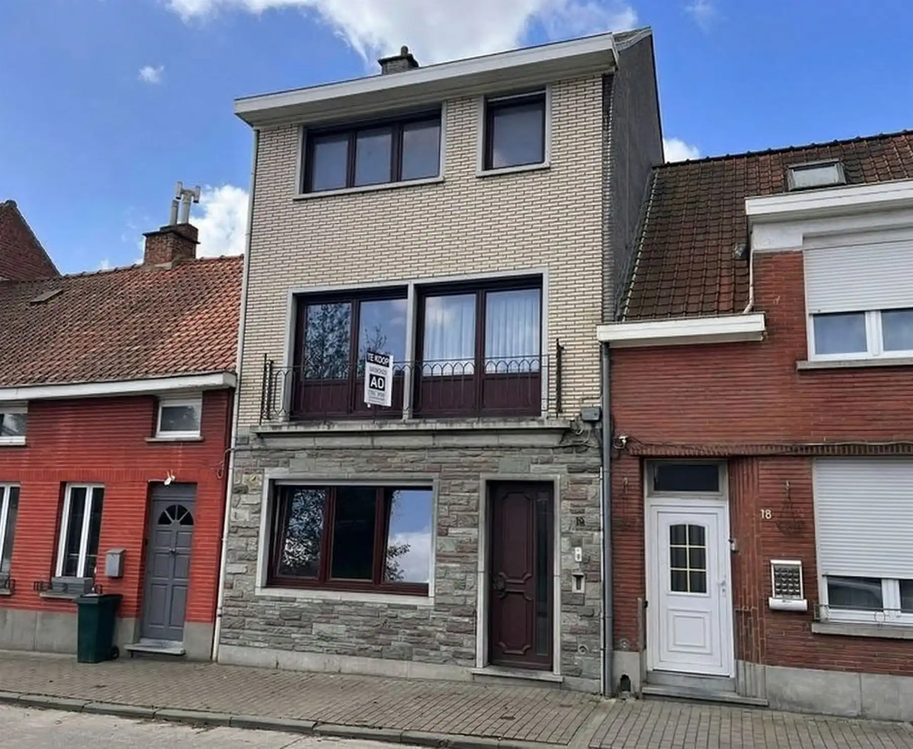 Hoofdfoto van de publicatie: Ruime woning met 5 slaapkamers