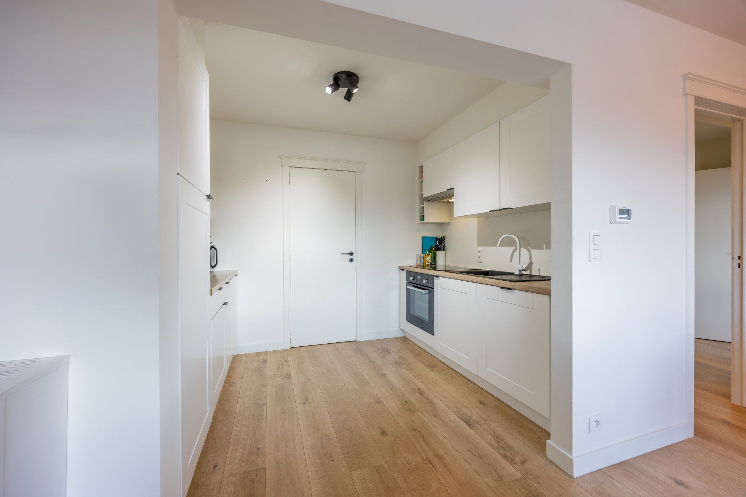 Instapklaar appartement met twee slaapkamers foto 3