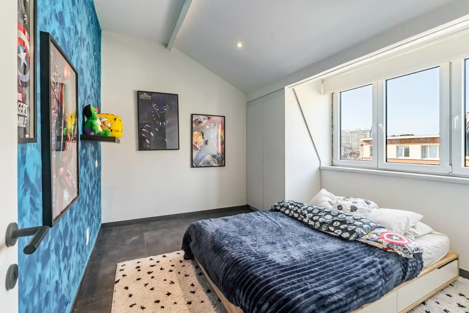 Instapklare gerenoveerde woning met 3 slaapkamers, 2 badkamers en garage foto 18