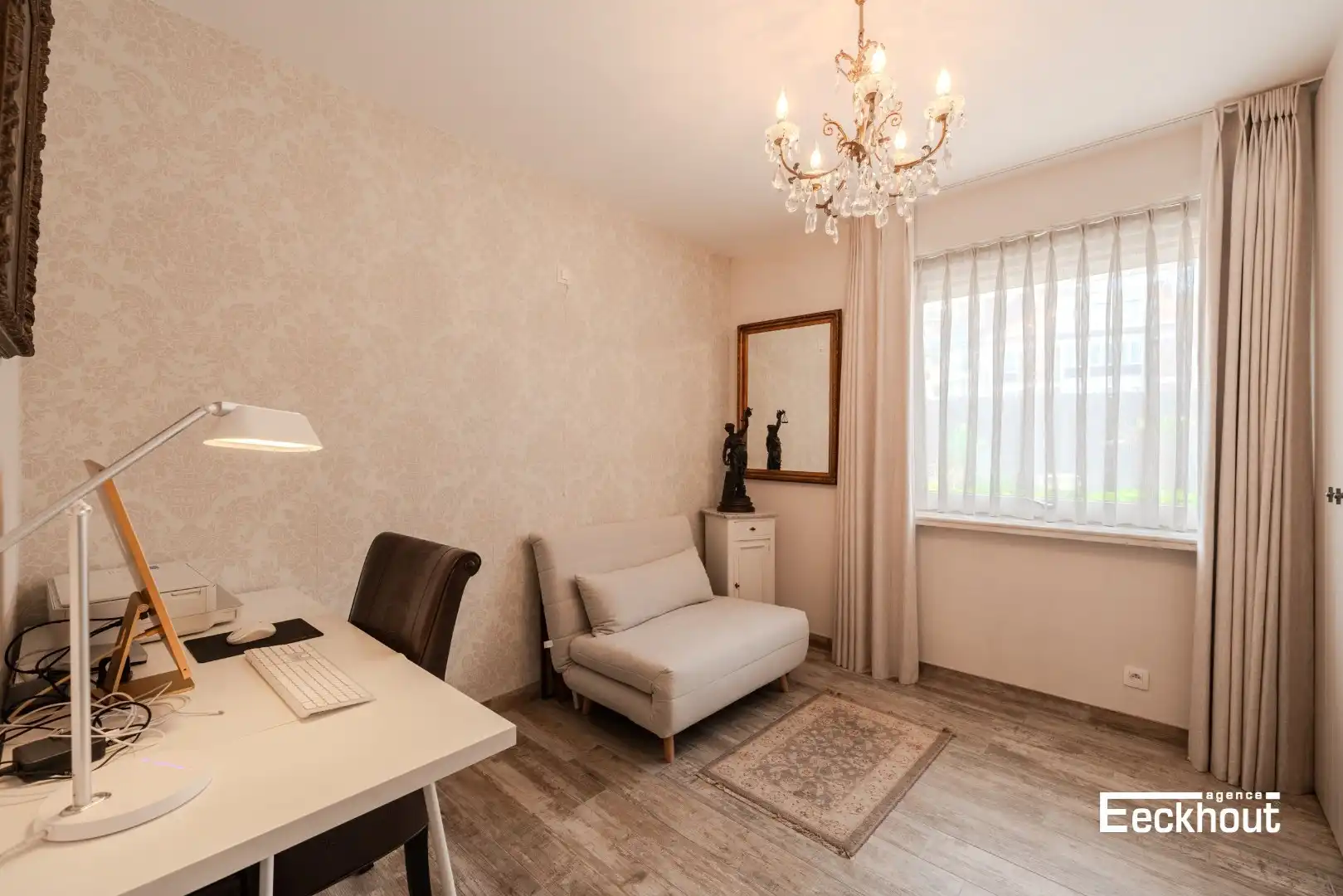 Gerenoveerd appartement met uitzonderlijk groot terras! foto 15