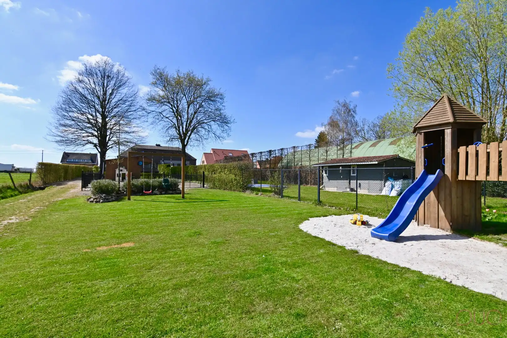 Gerenoveerd halfopen bebouwing op een prachtig perceel van 1h39a60ca inclusief weilanden foto 44