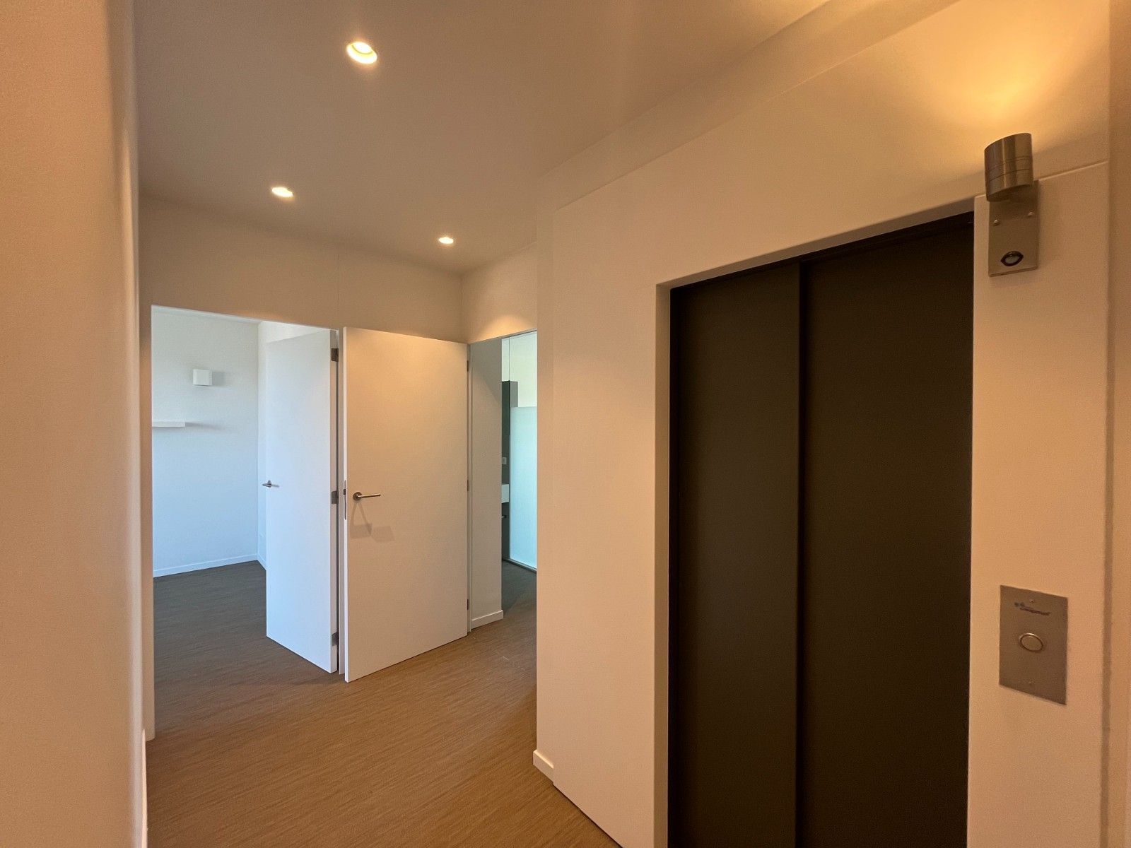 Modern en ruim appartement te huur in Waregem – 114 m² foto 10