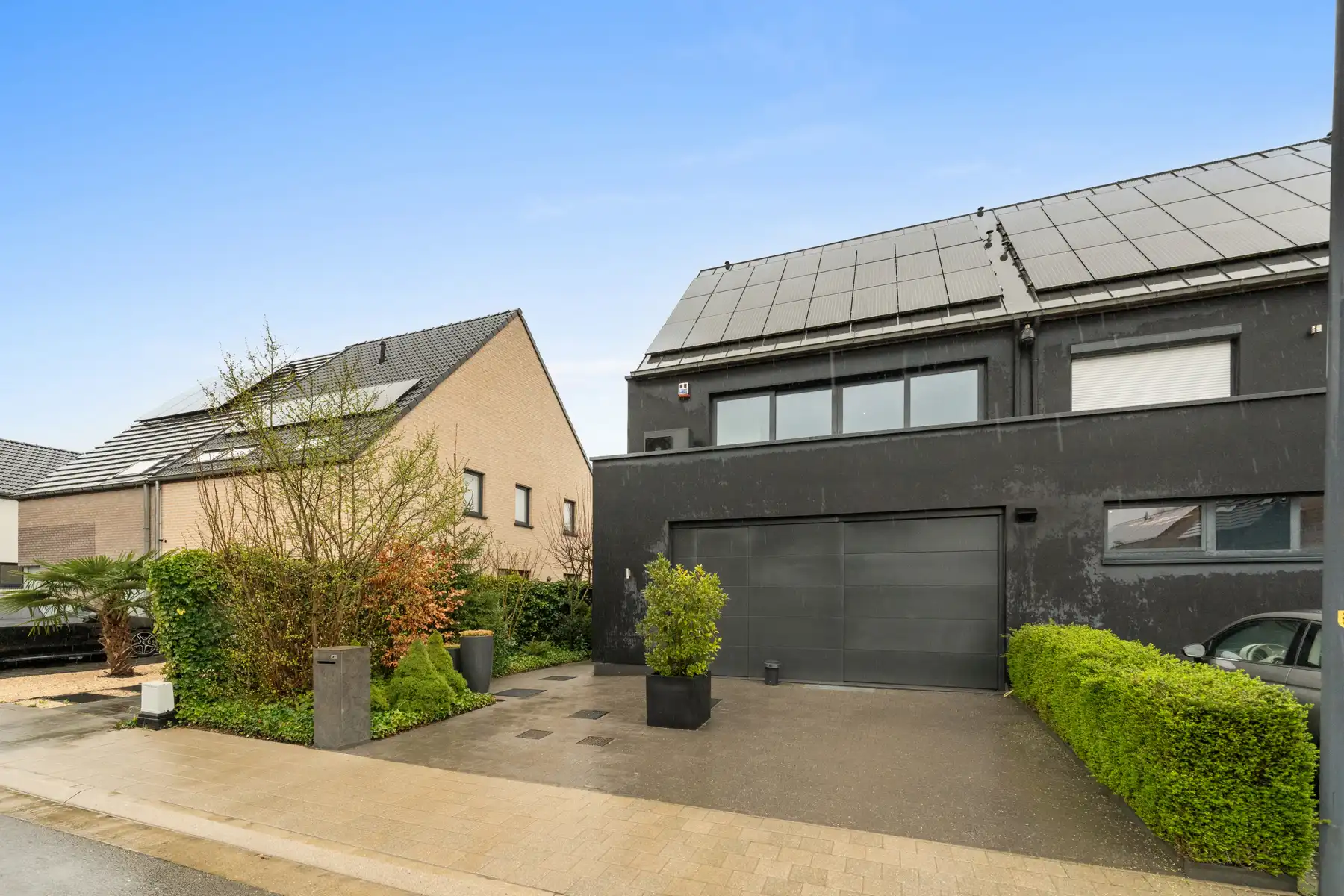 Moderne Halfopen Bebouwing met Loft-gevoel in Asse foto {{pictureIndex}}