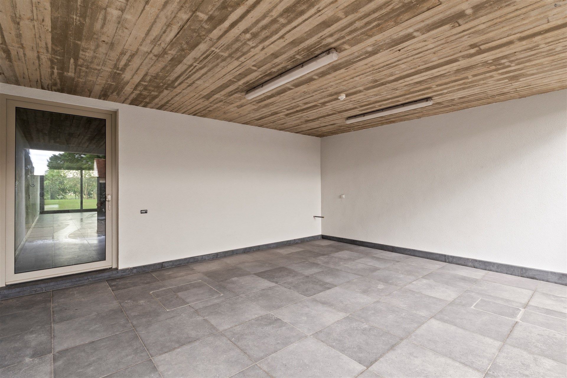 Rustig gelegen nieuwbouwwoning in doodlopend straatje  foto 2