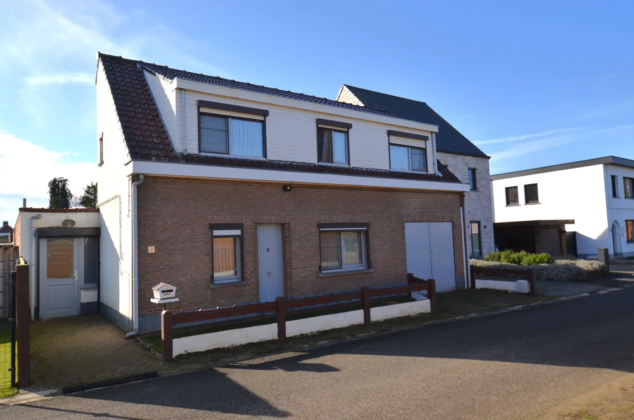 Hoofdfoto van de publicatie: Te renoveren woning op zeer rustige ligging