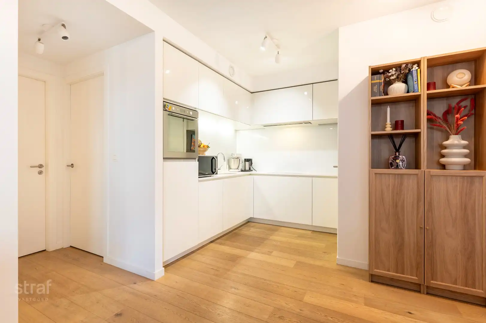 Twee slaapkamers, autostaanplaats, Galgenweel én hartje Antwerpen op één plek foto 6