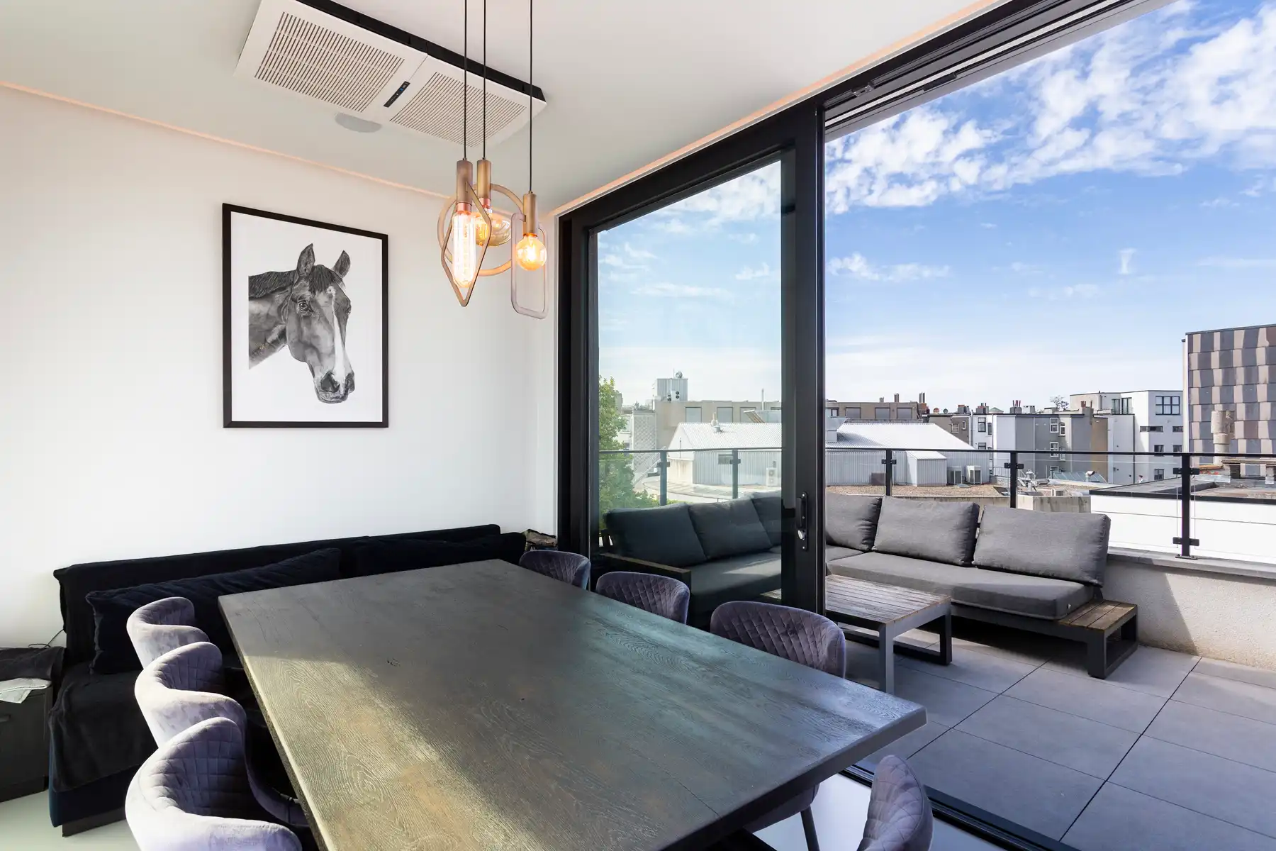 Luxueus gerenoveerde woning met lift en terrassen op ’t Zuid foto {{pictureIndex}}