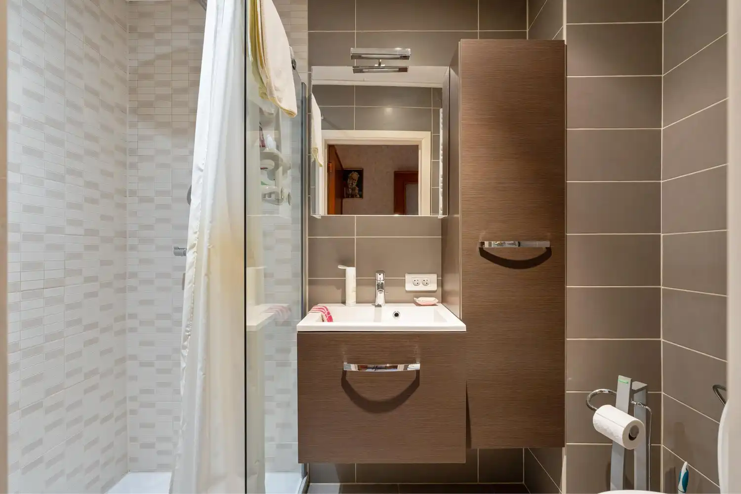 Ruime bel-etagewoning met grote garage (werkplaats) en dakterras foto 18