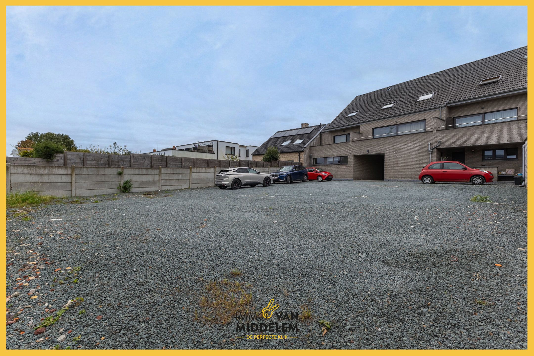 INSTAPKLAAR GELIJKVLOERS 2-KAMER APPARTEMENT - GROOT TERRAS foto 17