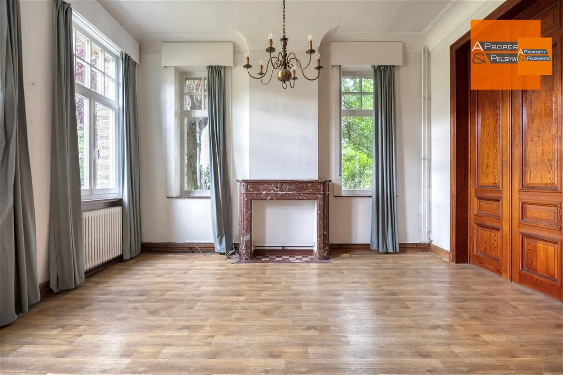 Ruim herenhuis met behoud van veel authentieke elementen  foto 9