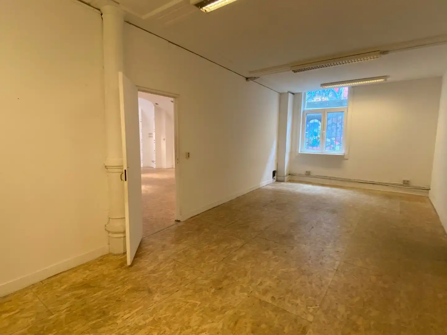 Ruim handelspand op de Oude Koornmarkt  foto 4