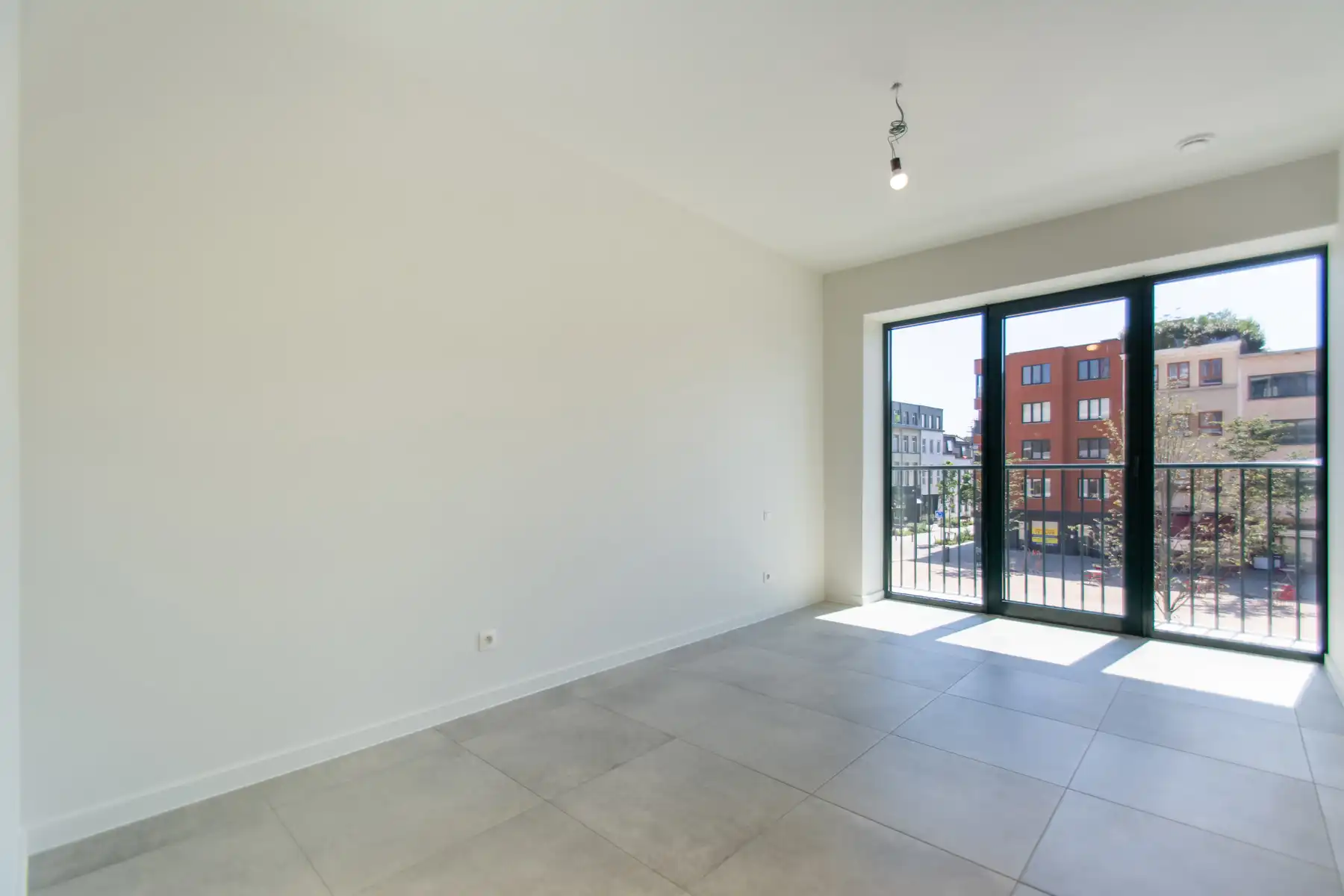 Lichtrijk nieuwbouwappartement met 2k en terras foto 3