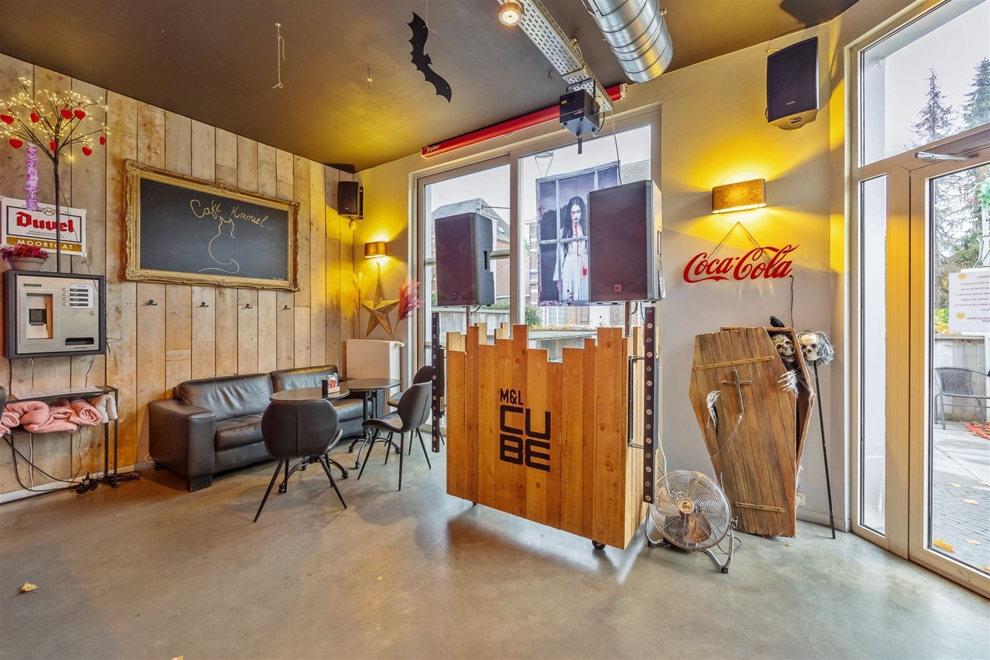 Handelspand met appartement gelegen te Ranst foto 3