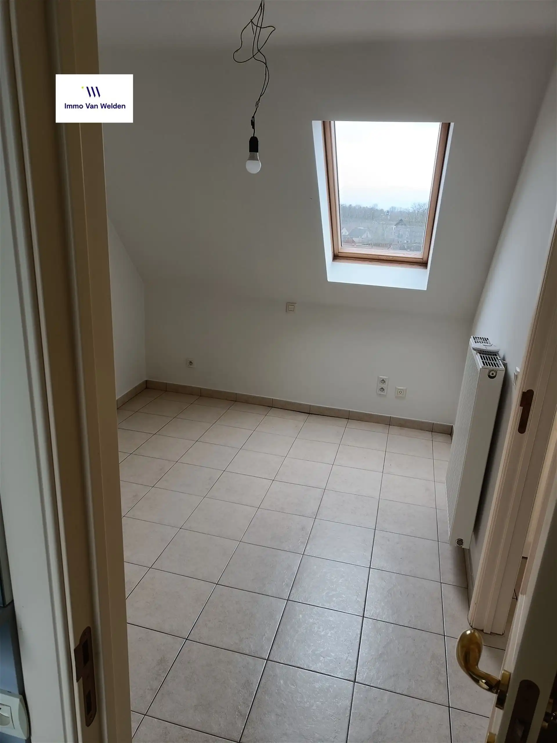 Appartement op vierde verdieping nabij centrum Oudenaarde met zonnig terras foto 9