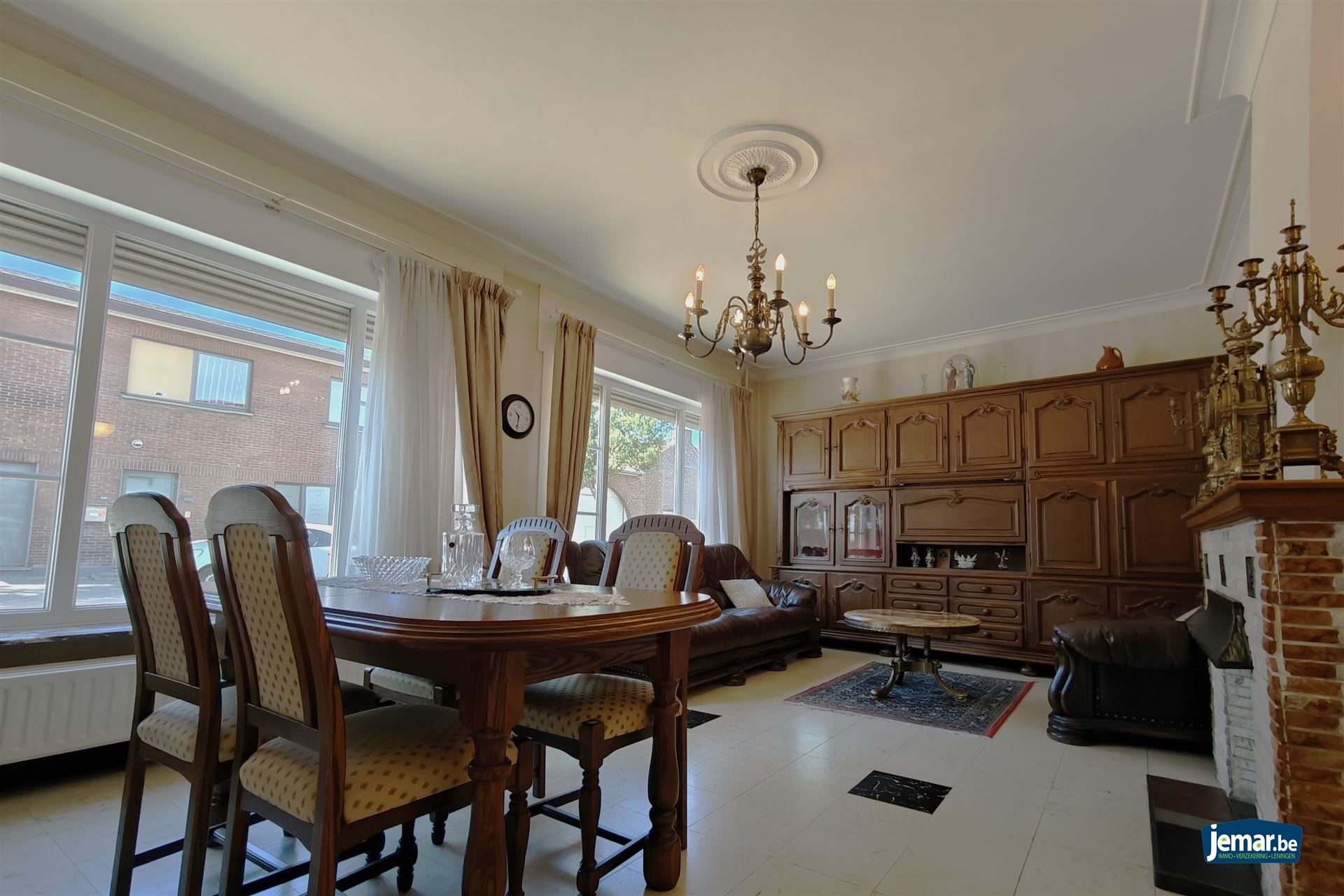Goed onderhouden woning met 3 slpk. en 2 ingangen in Mopertingen foto 3