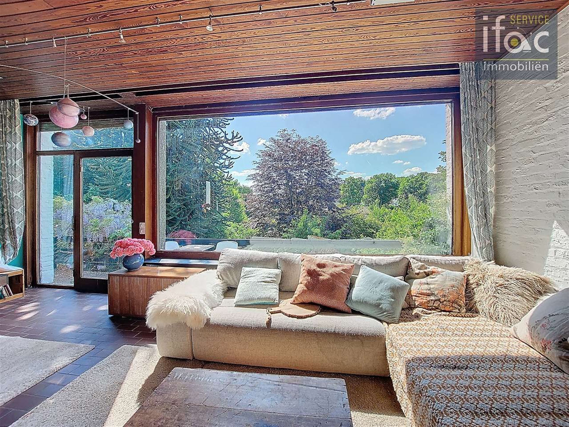 Zonovergoten te renoveren villa nabij Zoniënwoud foto 9