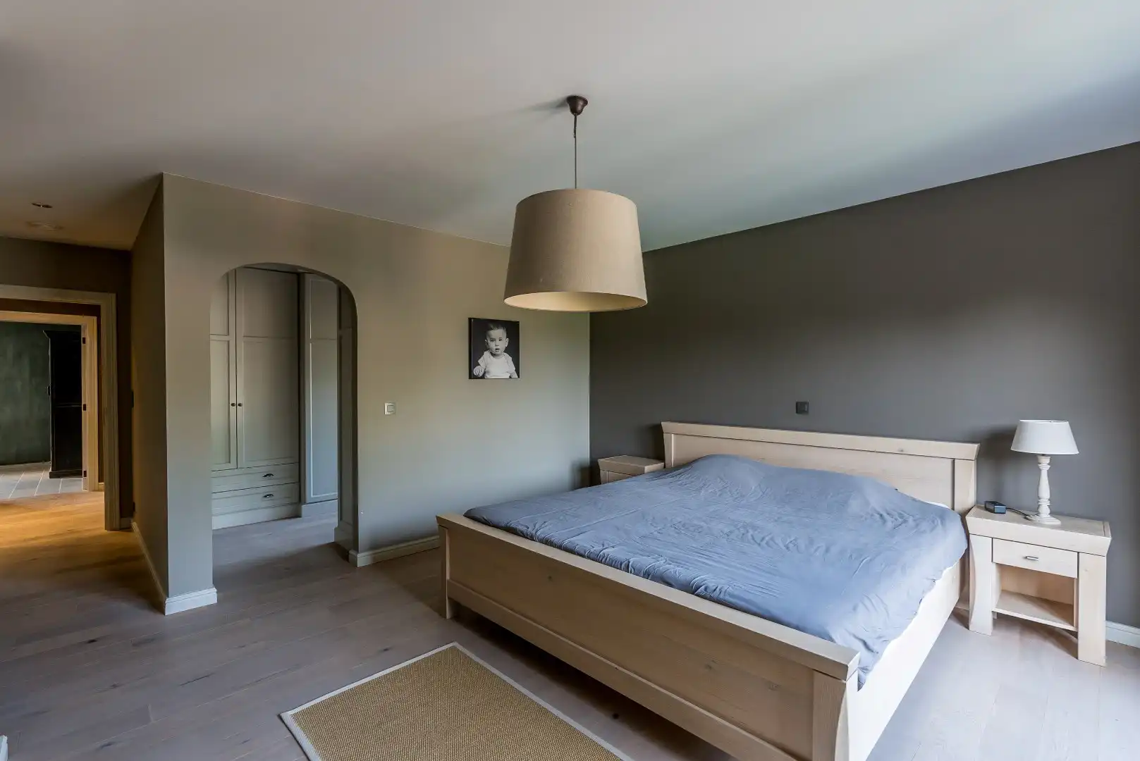 Ruime, karaktervolle en kwalitatief afgewerkte woning op een rustige ligging in Gompel. foto 20