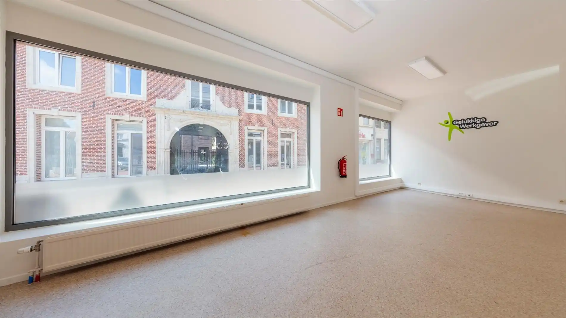 Instapklare winkel/kantoorruimte in winkelcentrum Tienen foto 7