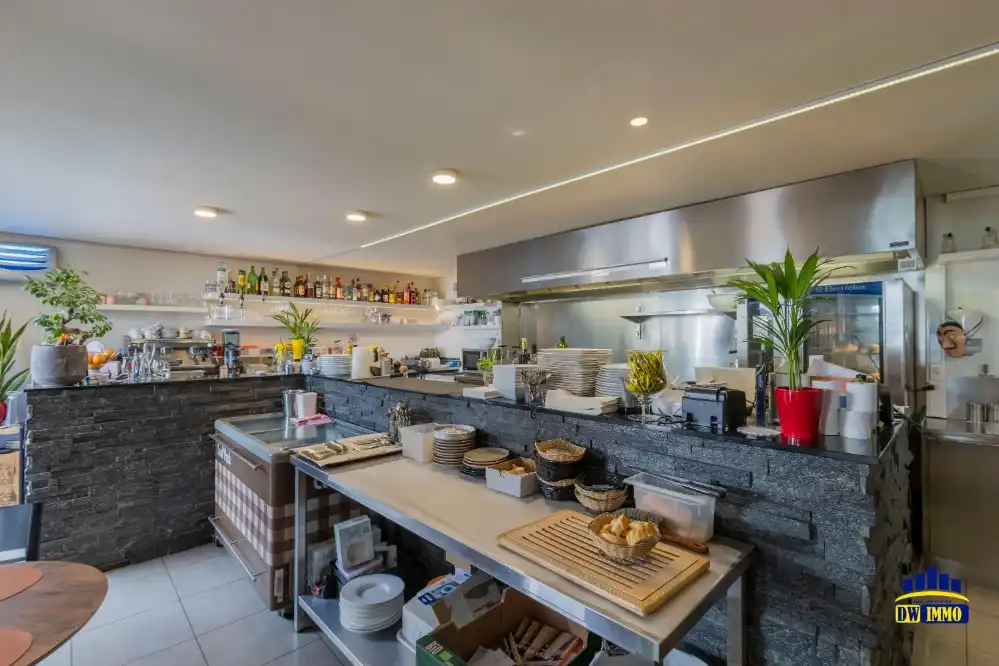 Restaurant met zonnig terras en open keuken over te nemen in Sint-Martens-Latem foto 12