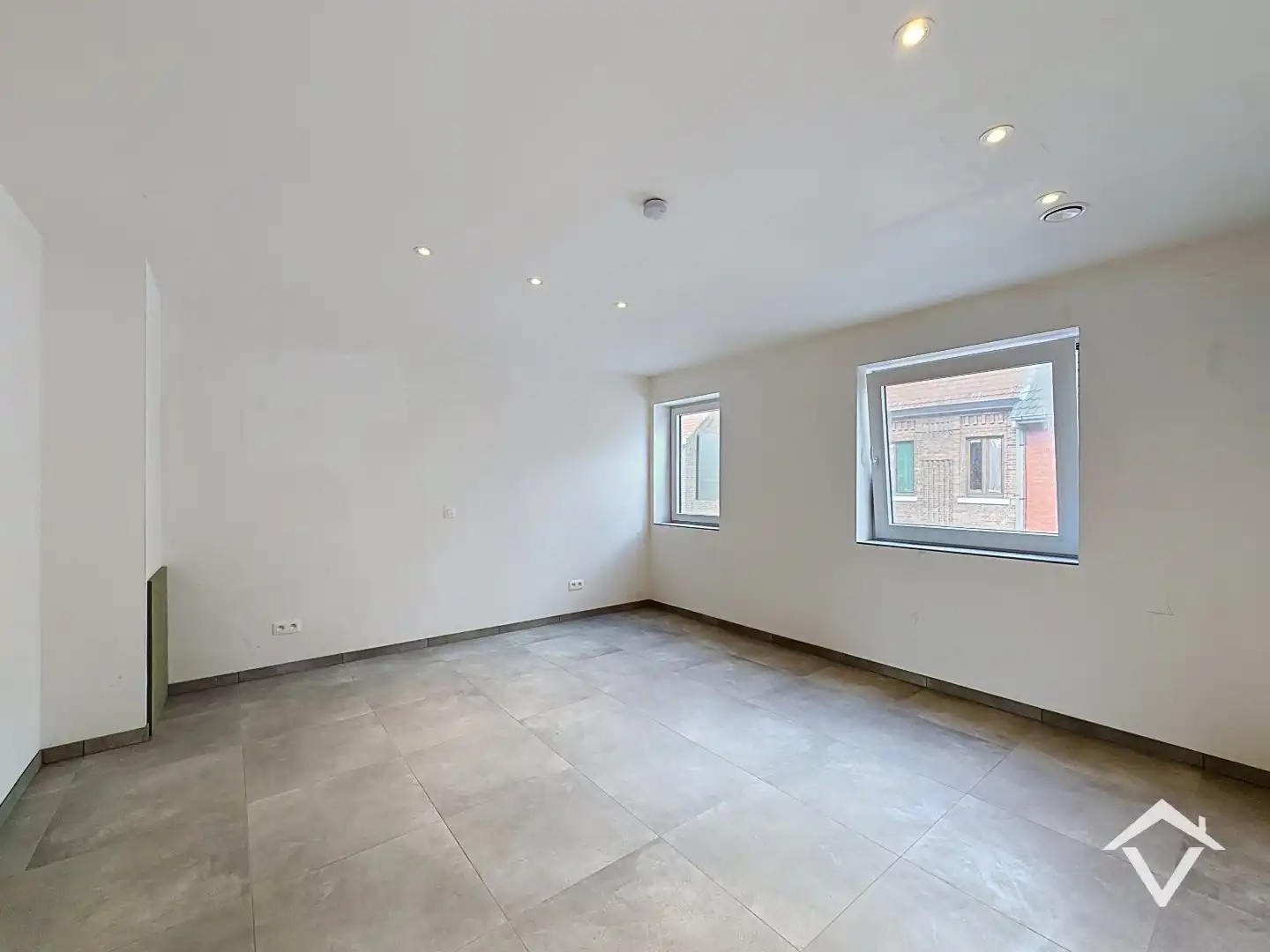 Centraal gelegen nieuwbouwwoning met 3 slaapkamers, tuin en overdekte autostaanplaats foto 19