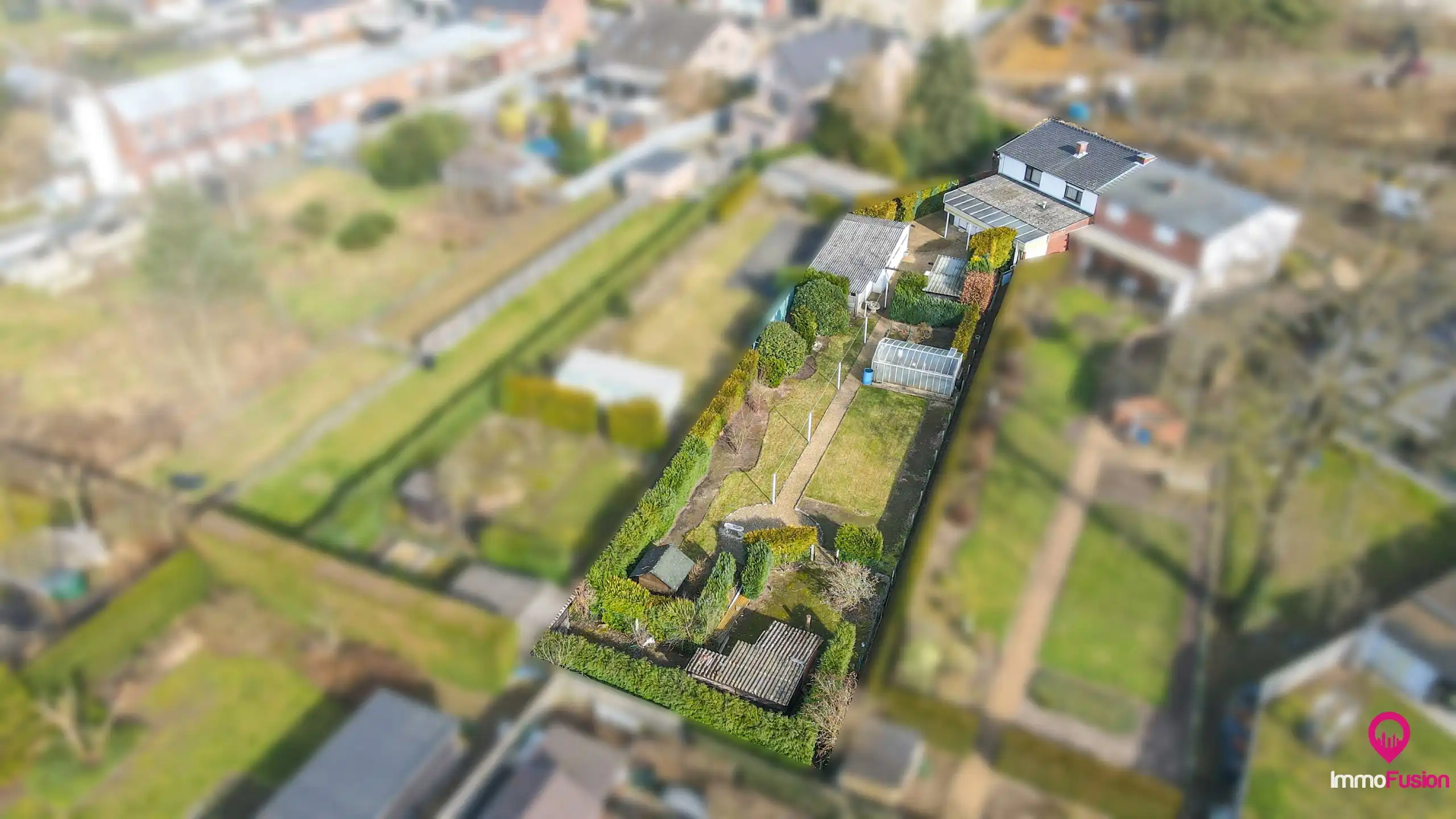 Ruime woning met 4slpk en veel privacy in rustige straat! foto 45