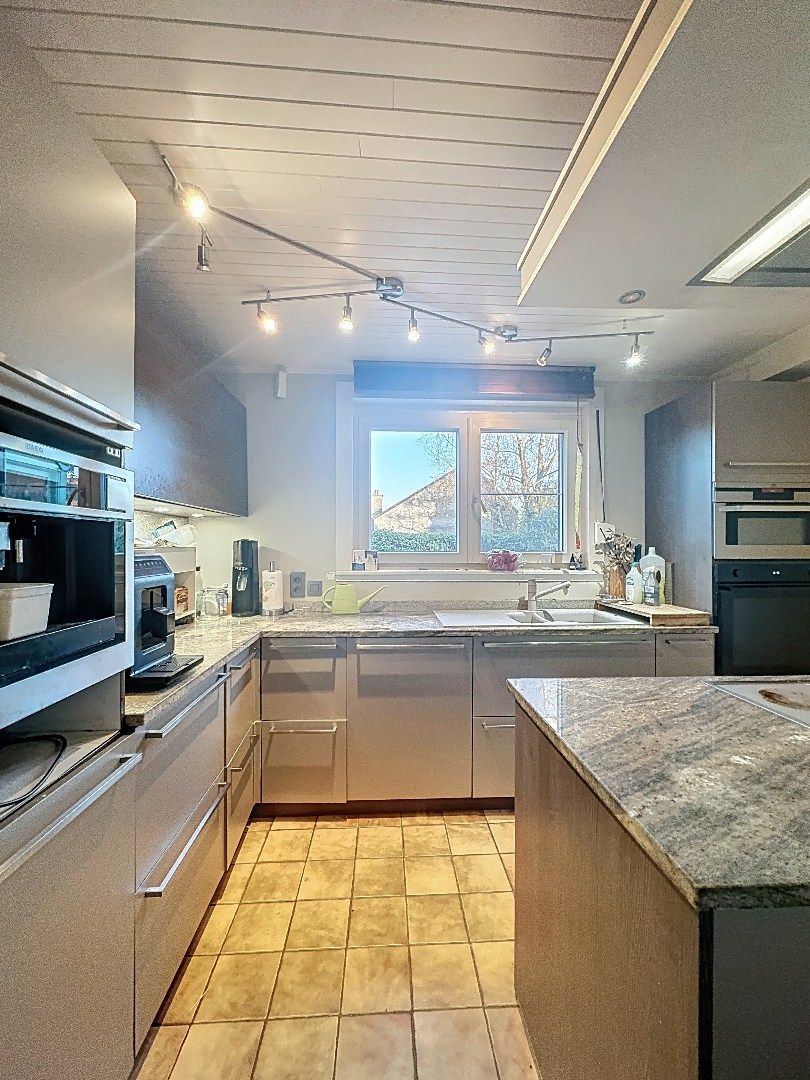 Ruime woning met tuin, terras en garage te Korbeek-Lo! foto 9