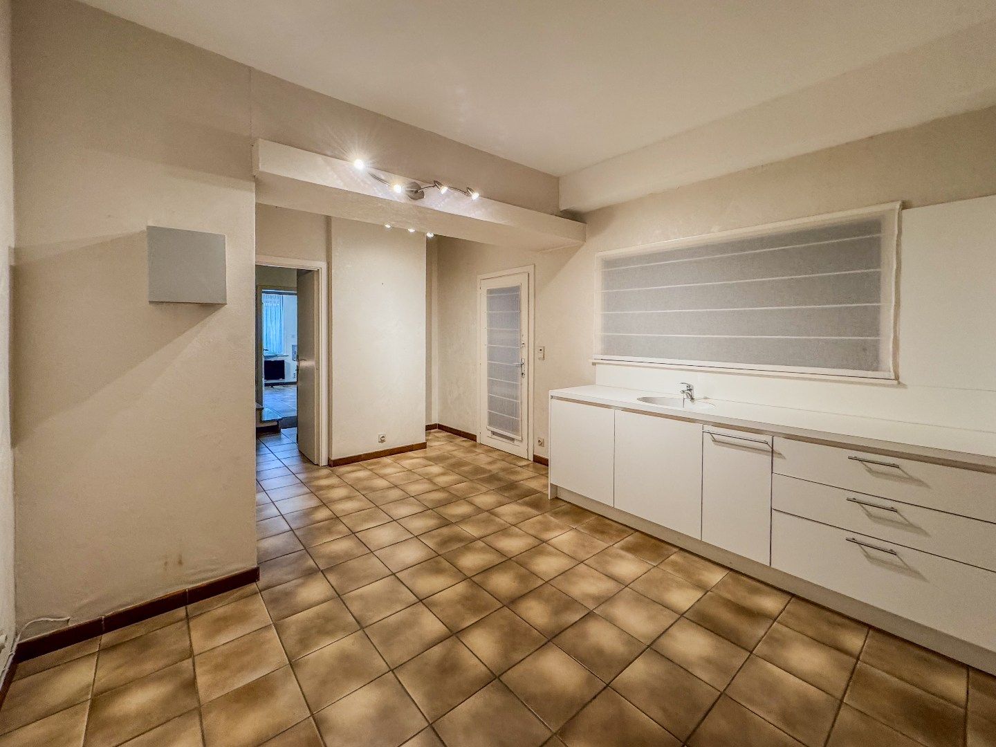 Ruime stadswoning met 3 slaapkamers een ruime terrassen. foto 28