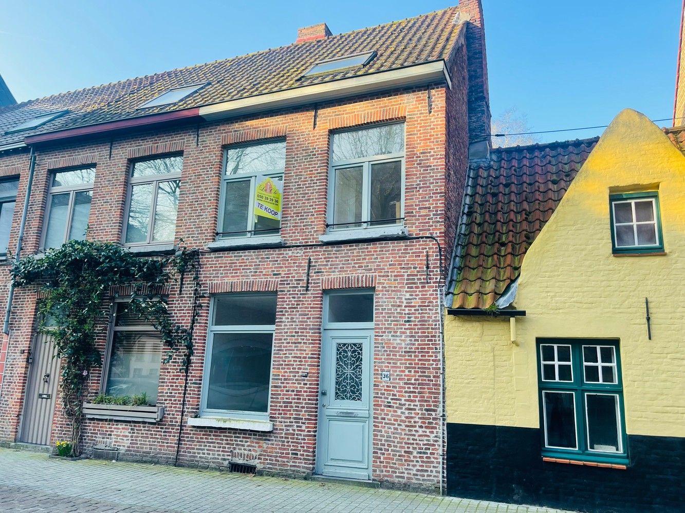 Brugge centrum, supergoede ligging, vlakbij de Vestingen en 't ZAND      LICHTRIJK WOONHUIS  met 3 SLAAPKAMERS EN KOER foto 11