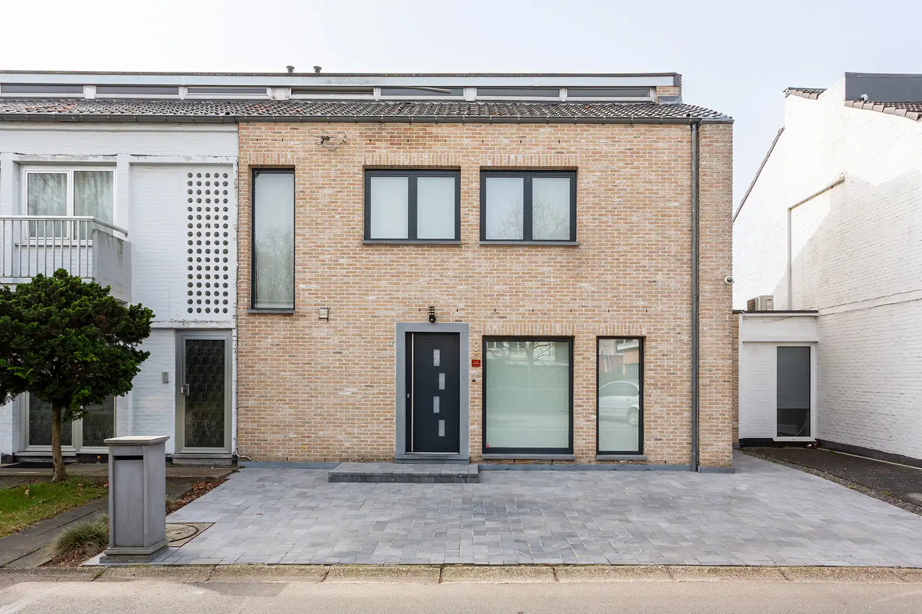 Wilrijk | Moderne woning 4 slpks met  tuin  en parking foto {{pictureIndex}}