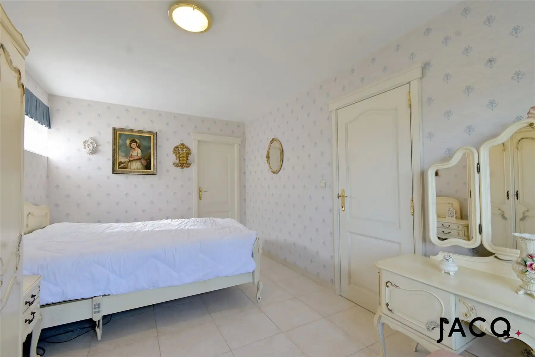 Ruime villa met 4slpk's op een prachtig perceel van 1203m²! foto 13
