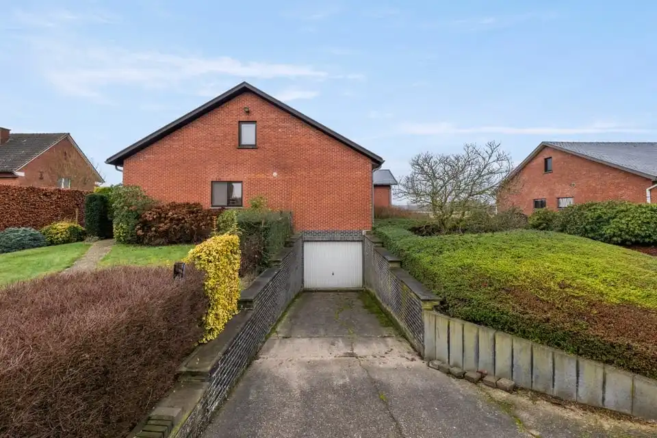 RUIME GELIJKVLOERSE GEZINSWONING OP EEN UITZONDERLIJK PERCEEL IN KORTENAKEN foto 36