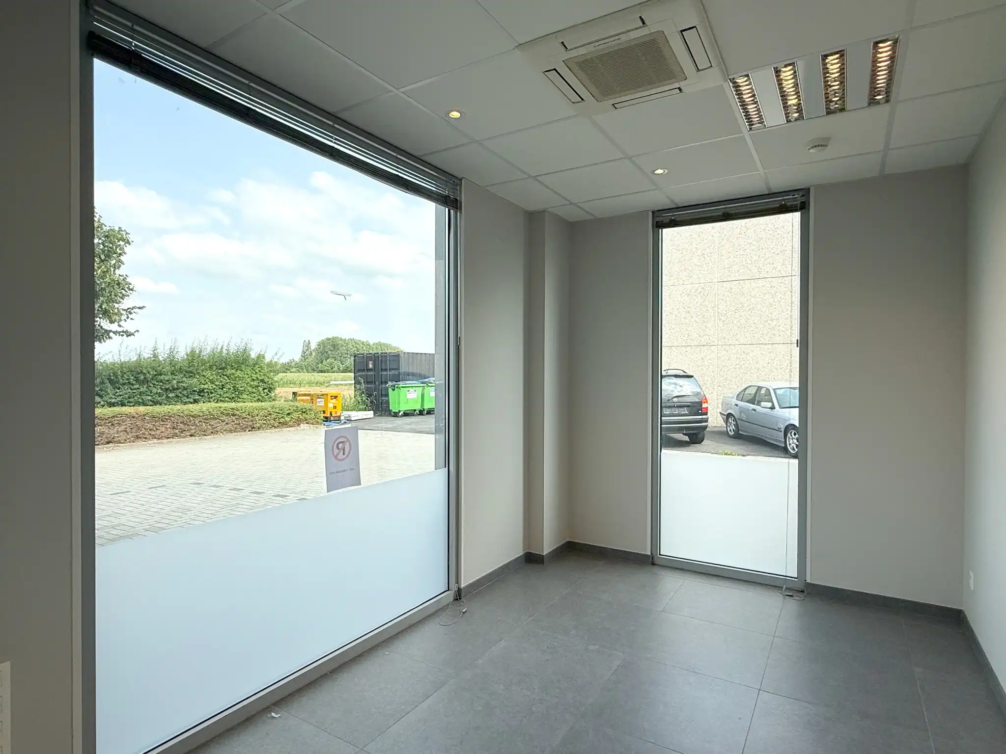Veelzijdig bedrijfsgebouw met tal van mogelijkheden op een strategische locatie foto 5