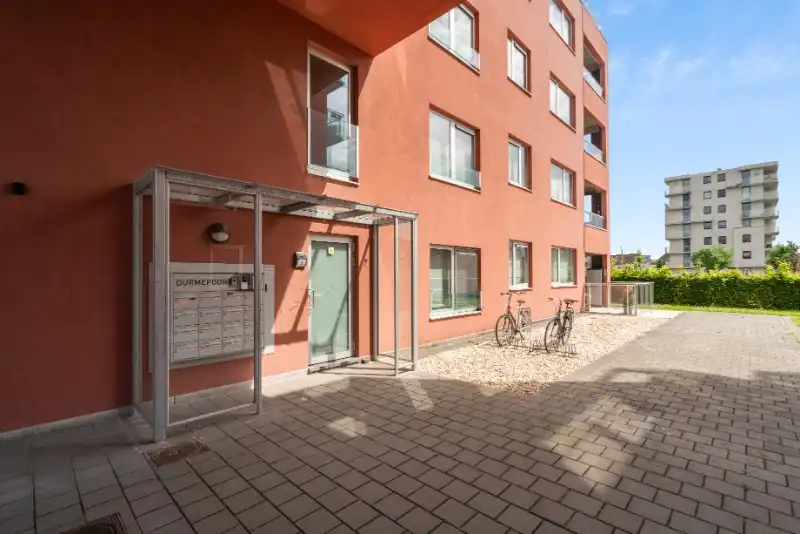 Appartement op 1eV met terras - nabij centrum! foto 14