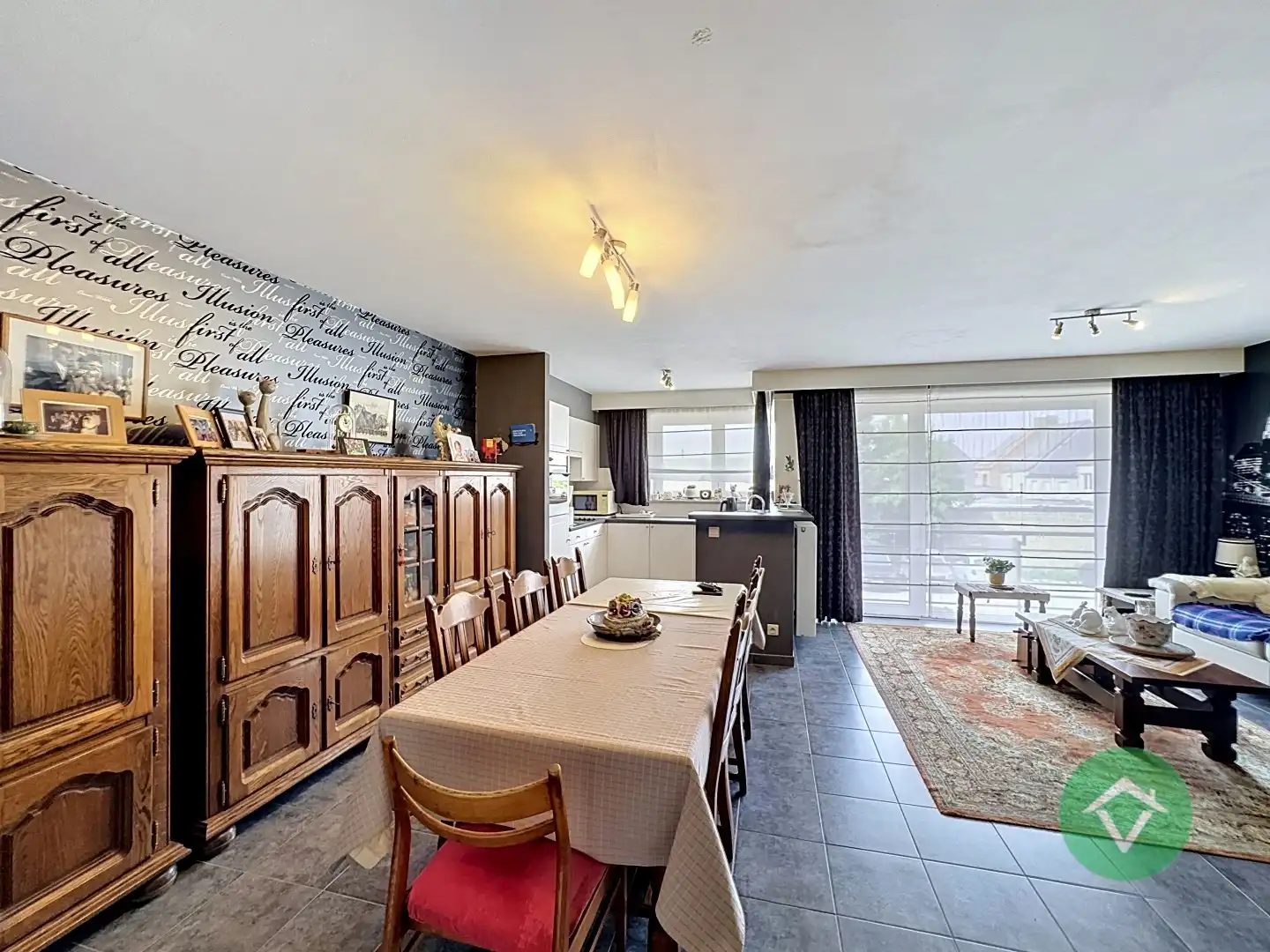Instapklaar appartement met 2 slaapkamers en garage te Eernegem  foto 8