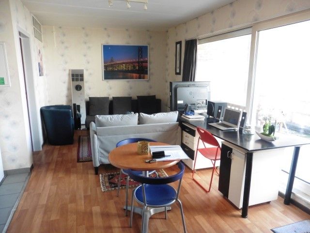 Rustig gelegen studio met ruim terras foto 4