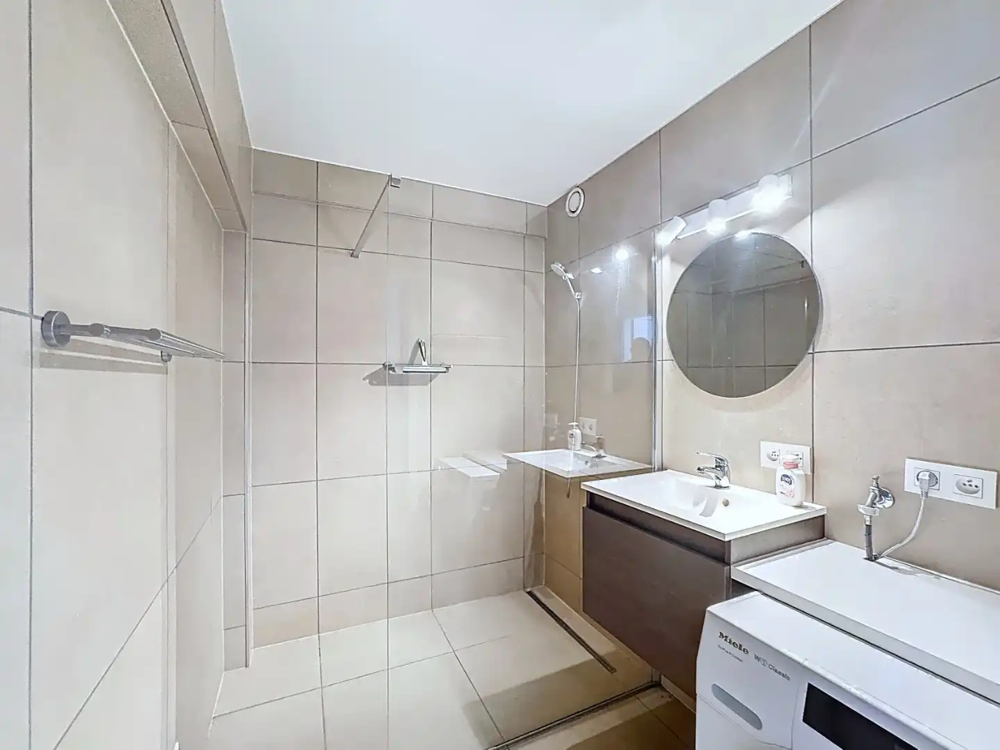 Ruim en energiezuinig appartement met 3 slaapkamers foto 13