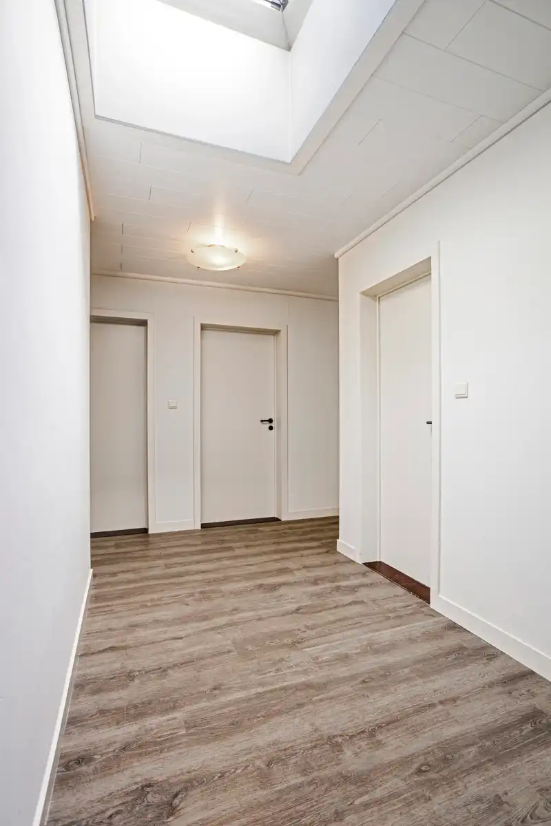 Ruim en fris appartement met 2 slaapkamers te Landen foto 6
