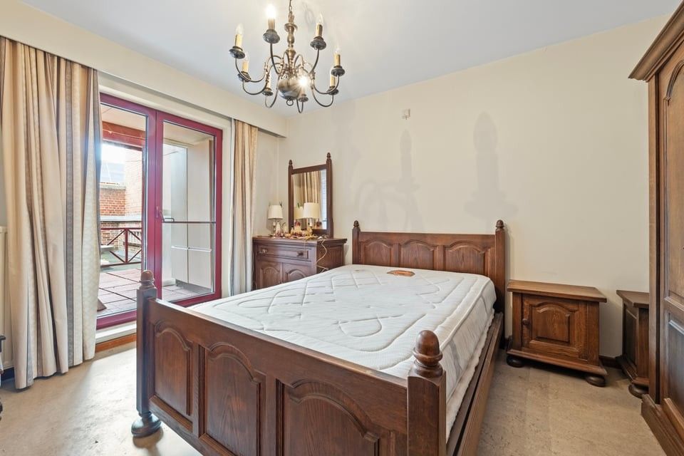 TWEE SLAAPKAMER APPARTEMENT OP DE GROTE MARKT IN SINT-TRUIDEN foto 9