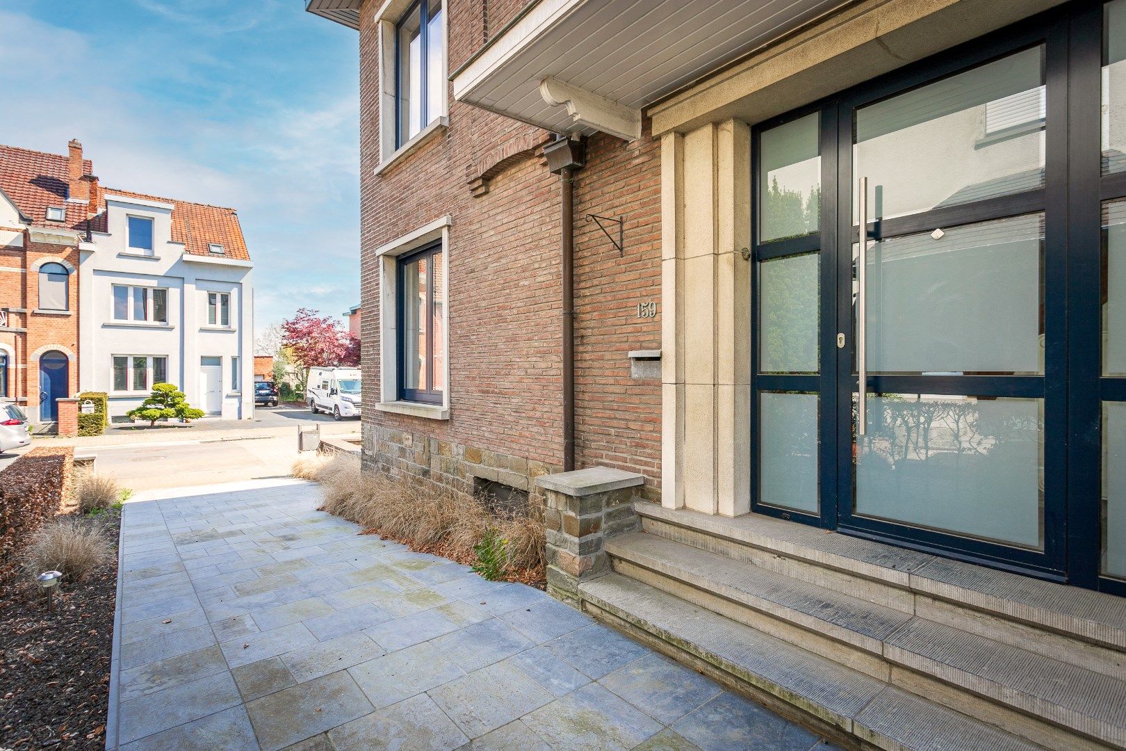 Instapklare bel-étage met 3 slpk en tuin op 4a33 foto 2