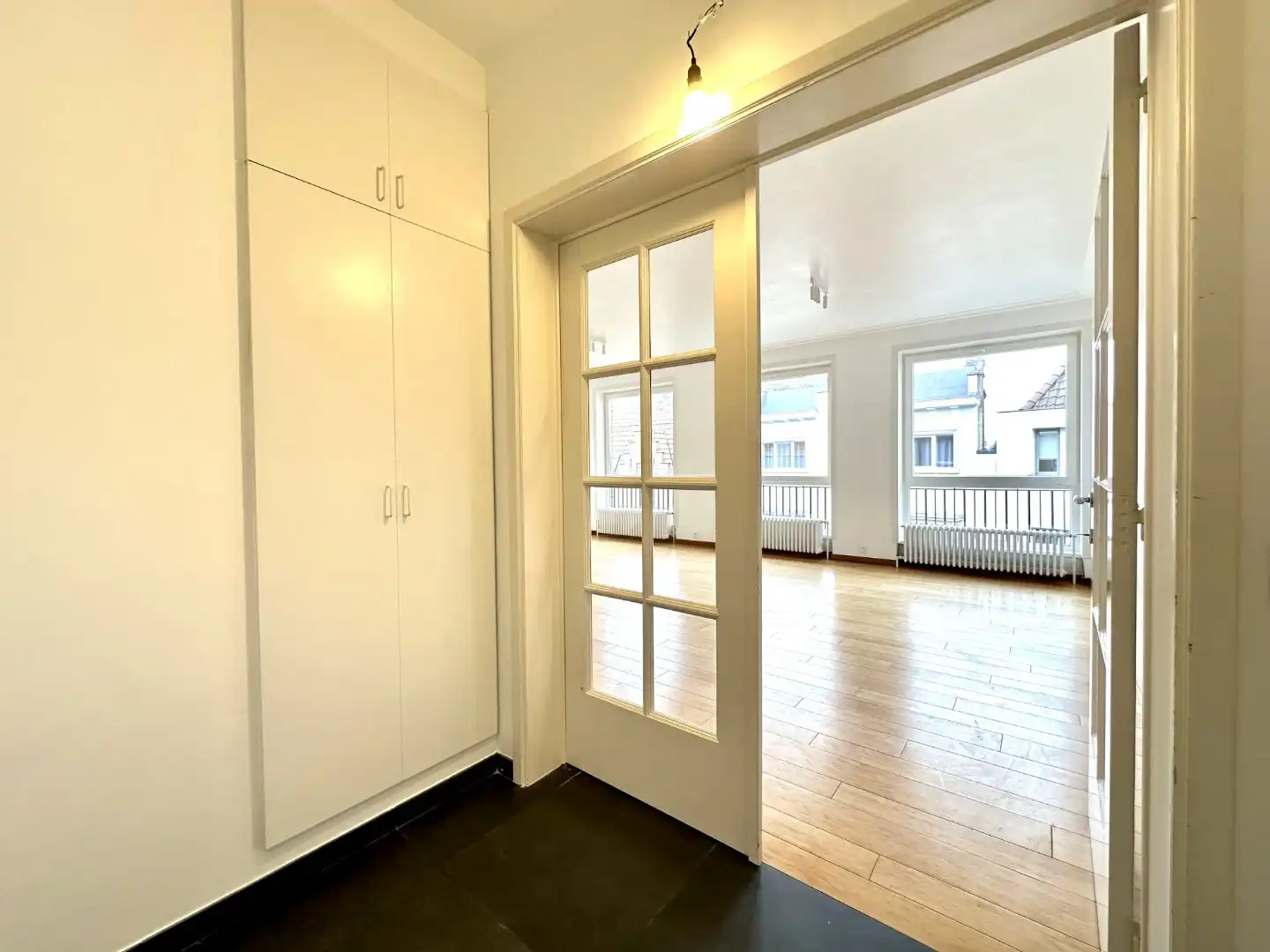 Lichtrijk appartement met twee slaapkamers foto 2