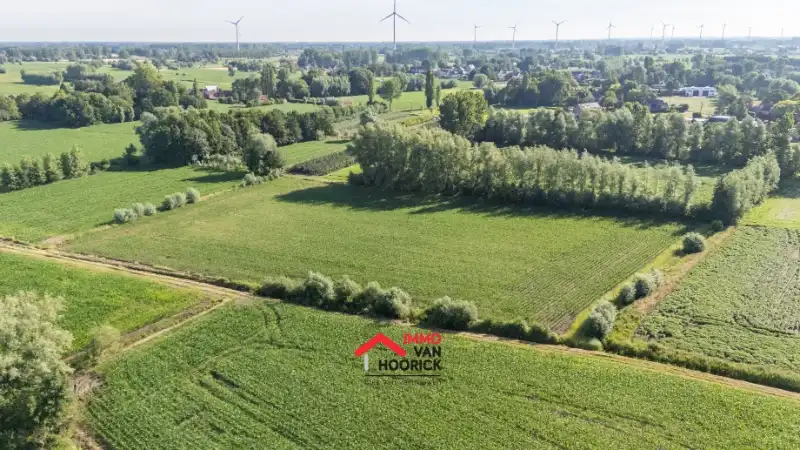 Prachtig gelegen perceel landbouwgrond 12810 m² foto 4