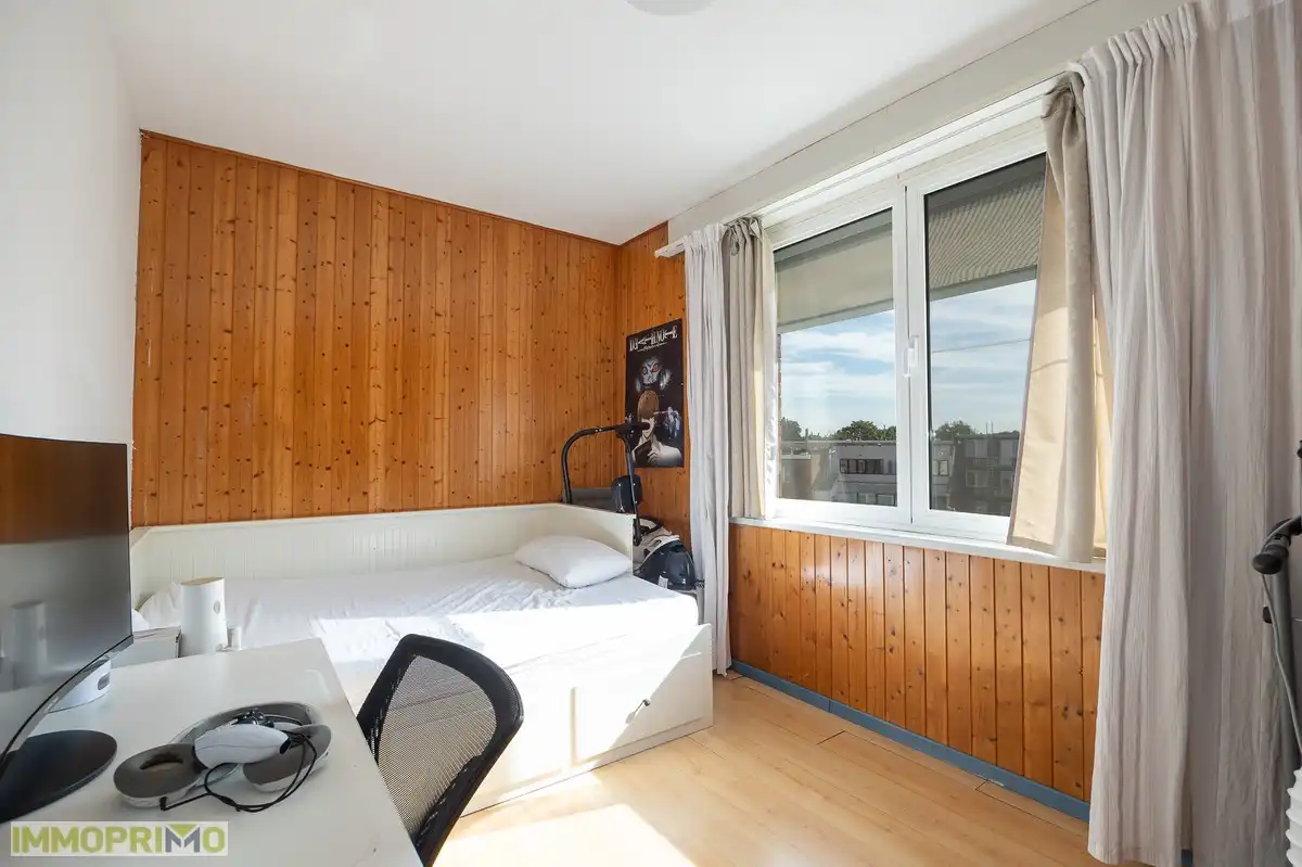 Ruim en lichtrijk appartement met 3 slaapkamers en terras in het hart van Deurne foto 4