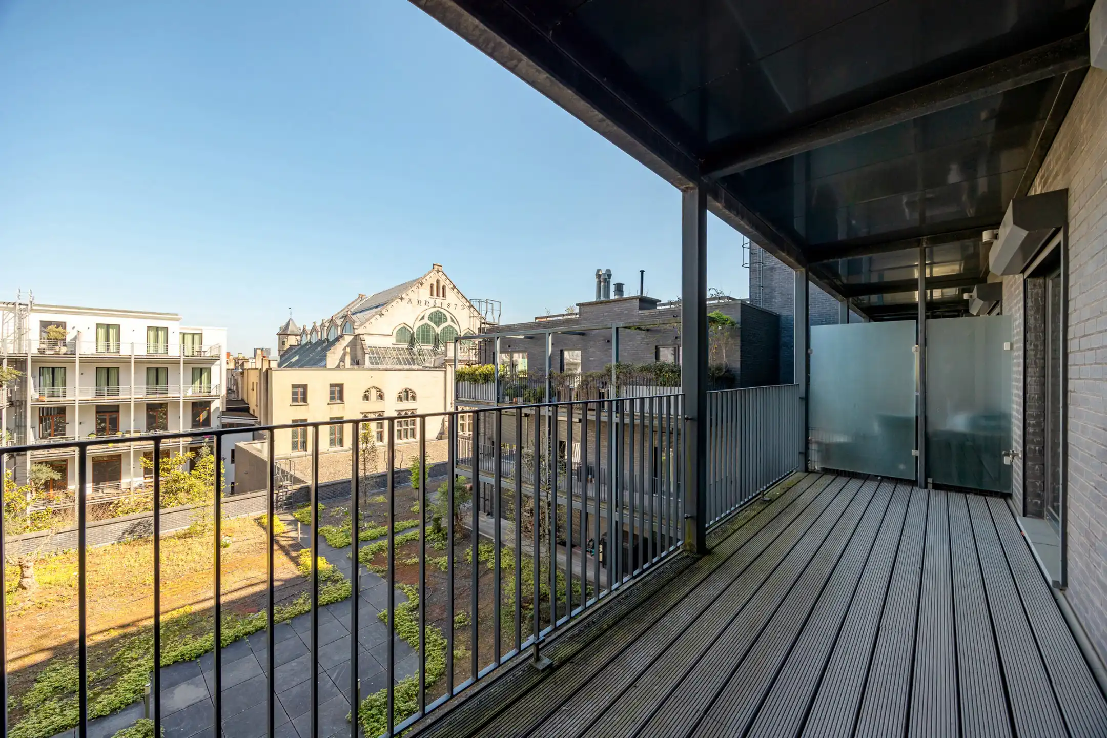 ANTWERPEN - Royaal appartement met mooie terrassen foto 3