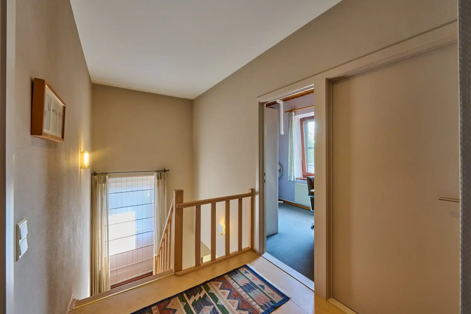 Karaktervolle woning met praktijkruimte,  4 slaapkamers en zuidgerichte tuin foto 19