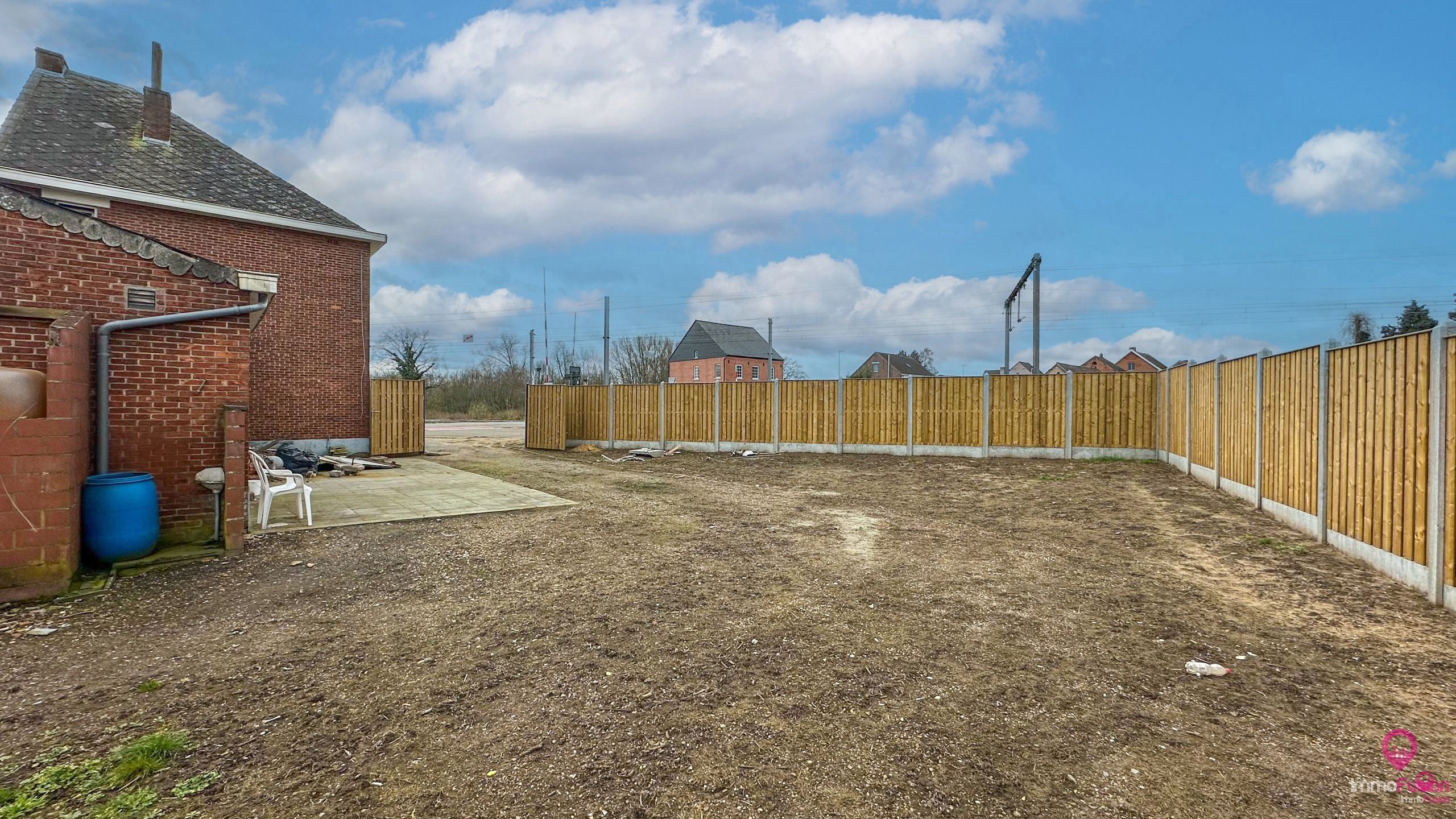 Uniek renovatieproject op centrale ligging met grote tuin! foto 26