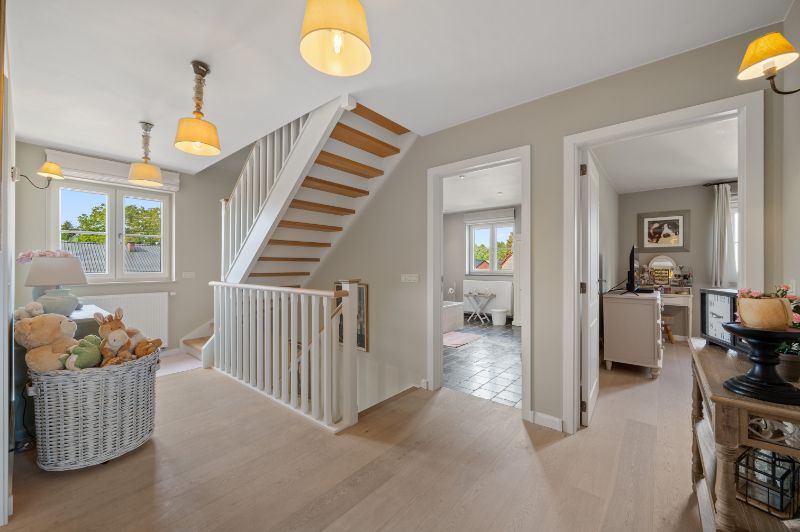 Villa van 319m² in pastorale stijl op 10a16ca foto 18