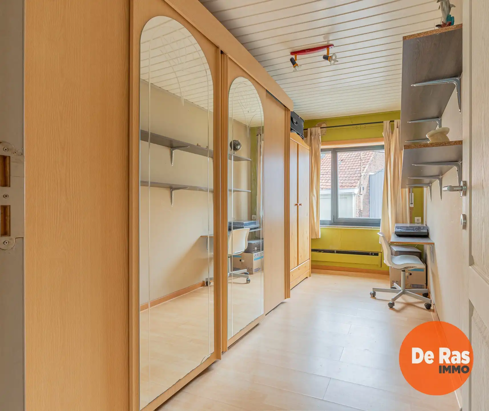 DENDERHOUTEM - Op te frissen woning op uitstekende locatie foto 14