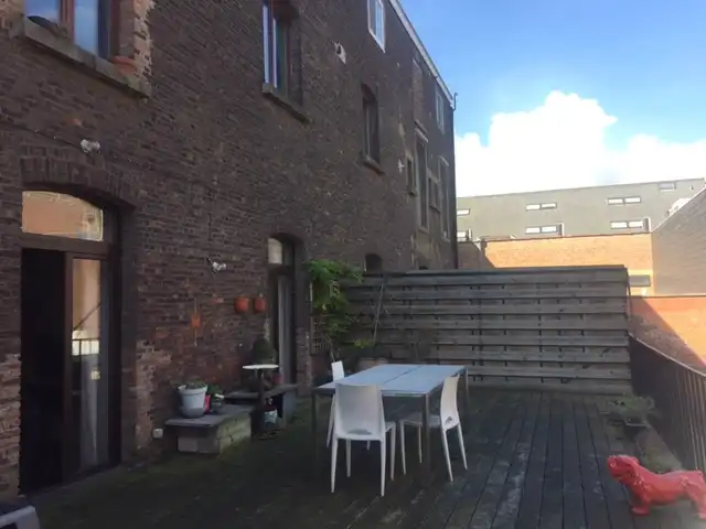 Ruime loft op toplocatie, groot zonne-terras + Parking!! foto 19