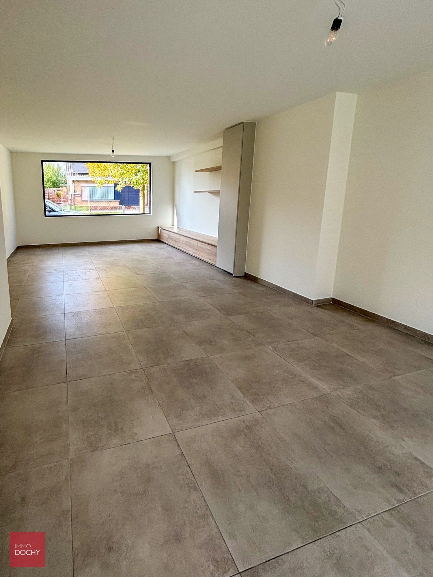 Volledig vernieuwde instapklare woning in rustige omgeving | Anjelierenlaan foto 3