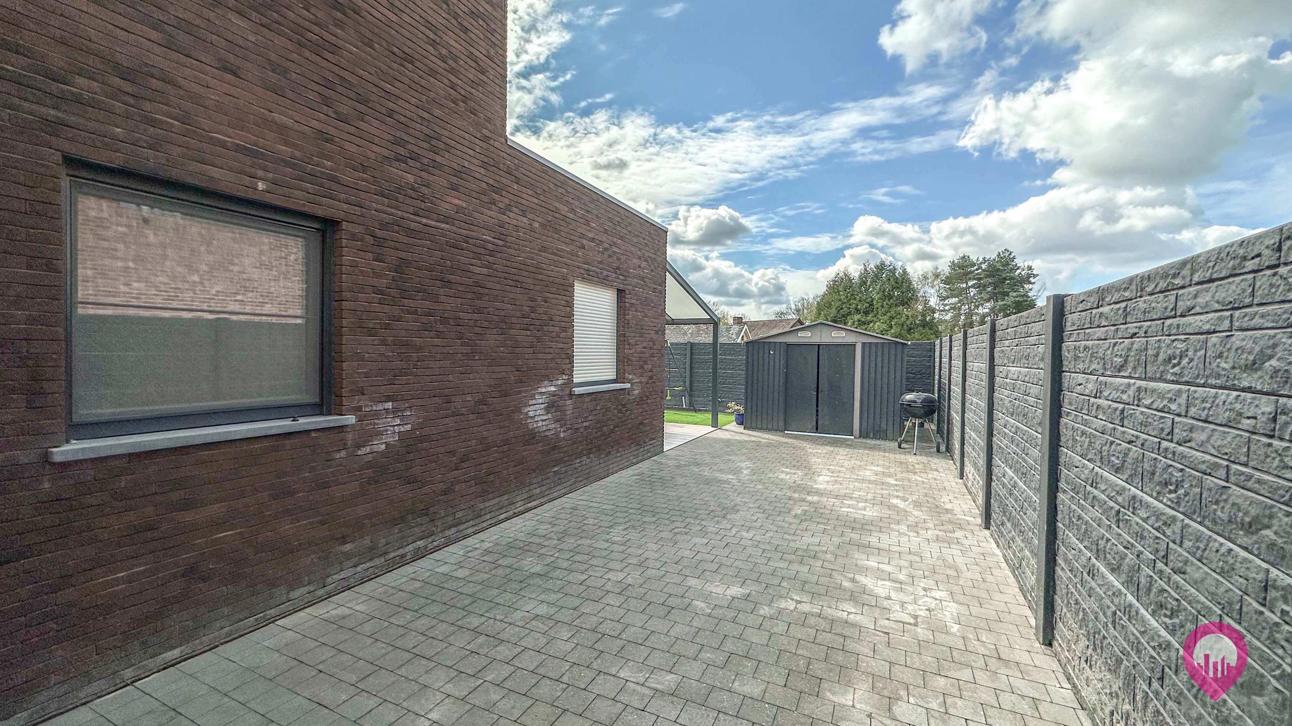 Ruime woning van 278m² met 5 slpks, volledig afgewerkt ! foto 29